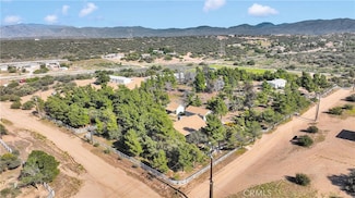 5635 Honeyhill Rd Unit A & B, Oak Hills, CA 92344