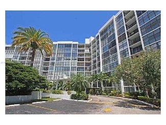 800 Parkview Dr Unit 622, Hallandale Beach, FL 33009
