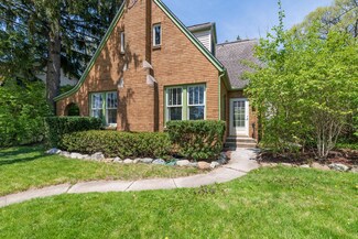 604 Montrose Ave, Kalamazoo, MI 49008