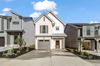 12 Dutch Dr, Clarksville, TN 37043