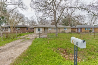 206 Prune St, La Marque, TX 77568