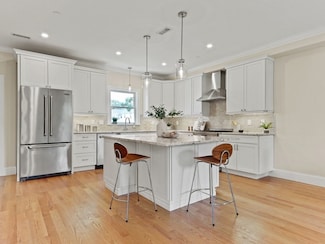 17 S Gate Park Unit 17, Newton, MA 02465