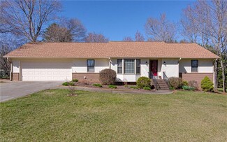 1217 Vanclair Dr, Winston Salem, NC 27105