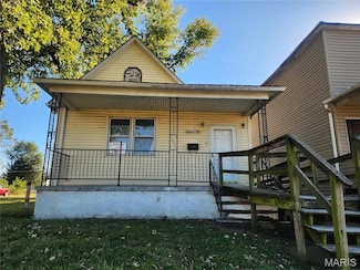 1610 5th St, Madison, IL 62060