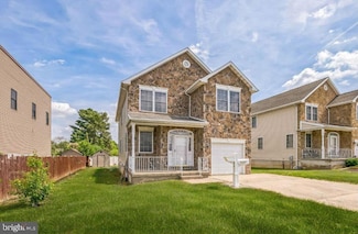 1121 Gregg St, Philadelphia, PA 19115