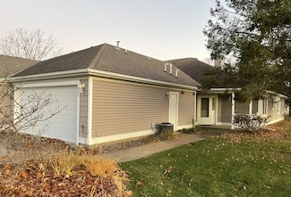 100 Idle Hour Ct, Wabasha, MN 55981