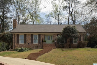 3821 Rockbrook Cir, Mountain Brook, AL 35213
