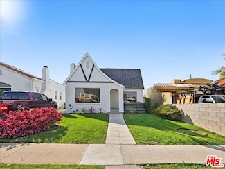 7827 S Hobart Blvd, Los Angeles, CA 90047