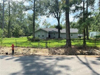 2833 Hamilton Rd, Vinton, LA 70668