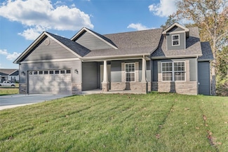291 Auburn Ridge Dr, Troy, MO 63379