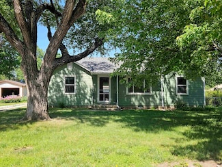 321 N Arthur St, El Dorado, KS 67042