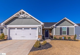 2086 Wexley Dr, Boiling Springs, SC 29316