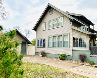 811 W 3rd Ave, Mitchell, SD 57301