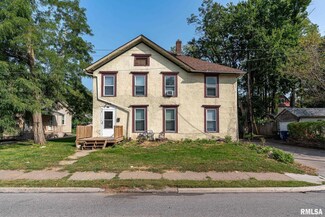 618 E Locust St, Davenport, IA 52803