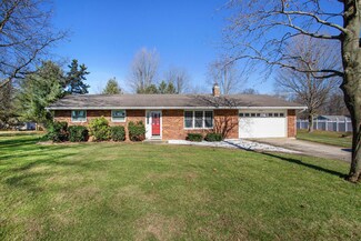 28636 Maple Terrace, Dowagiac, MI 49047