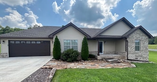 205 Estate Dr, Crossville, TN 38555