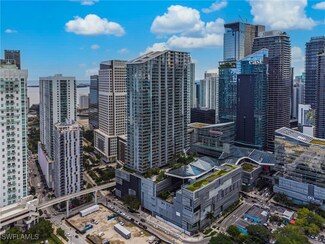 68 SE 6th St, Miami, FL 33131