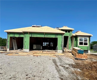 22900 S Ridgeview Dr, Peculiar, MO 64078