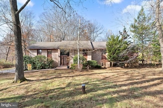 9 Timber Ln, Thornton, PA 19373