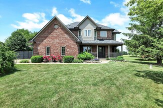 6726 W Willow Grove Dr, New Palestine, IN 46163