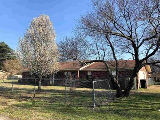 201 Richardson St, Trumann, AR 72472