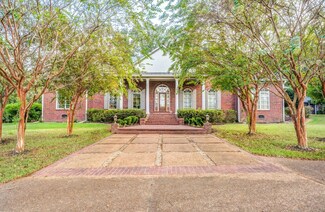 500 Hickory Woods Ln, Eads, TN 38028