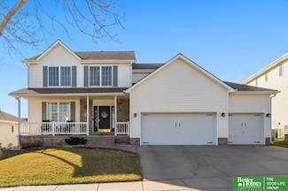 137 W Lombard Dr, Lincoln, NE 68521