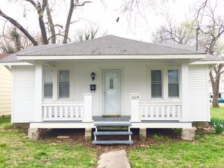 1604 E 8th St N, Springfield, MO 65802