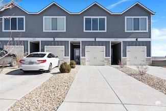 5723 Goheen Dr, Manhattan, KS 66503