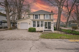 202 Plum Ave, Lakeside Marblehead, OH 43440