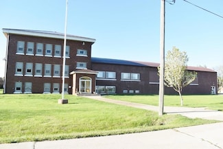 24878 Pleasant St, Oran, IA 50664