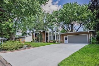 7829 Alden Way NE, Minneapolis, MN 55432