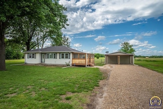 3736 NE Seward Ave, Topeka, KS 66616