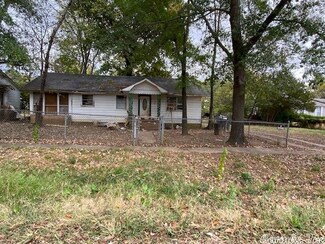 300 W Center St, Bald Knob, AR 72010