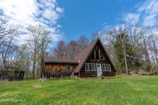 5365 Parkis Mills Rd, Galway, NY 12074