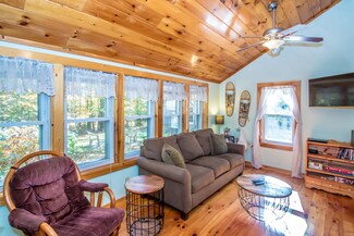 3 Valley Rd, Gorham, NH 03581