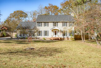 2419 Oakview Dr, New Bern, NC 28562