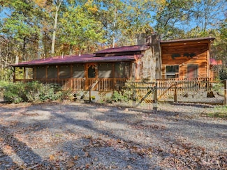 144 Byrd St, Burnsville, NC 28714