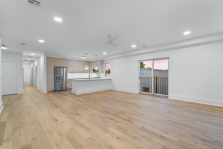 525 Avenue E Unit 3, Bayonne, NJ 07002