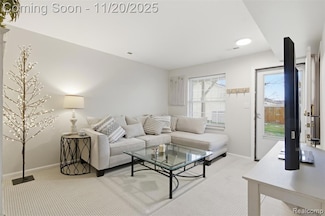 20879 Flora St, Roseville, MI 48066