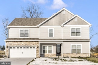426 Abigail Ave, Waynesboro, PA 17268