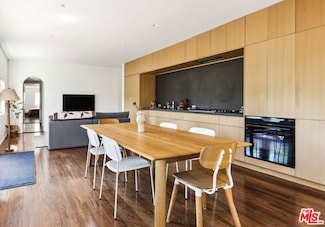 2055 W Silver Lake Dr, Los Angeles, CA 90039