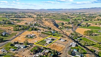 224 Jessica Ln, Yakima, WA 98908
