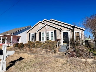 403 8th Ave N, Amory, MS 38821