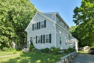 215 Washington St, Reading, MA 01867