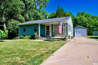 1915 E Purdue St, Peoria, IL 61614