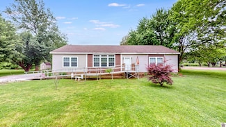 9750 Crotzer Rd, West Paducah, KY 42086