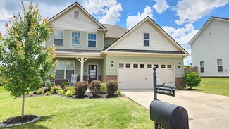 8008 Regiment Dr, Spring Hill, TN 37174