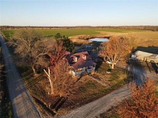 826 NW 110th Ln, Liberal, MO 64762