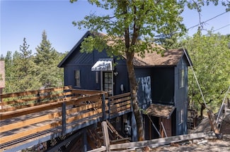 33310 Conway Dr, Running Springs, CA 92308